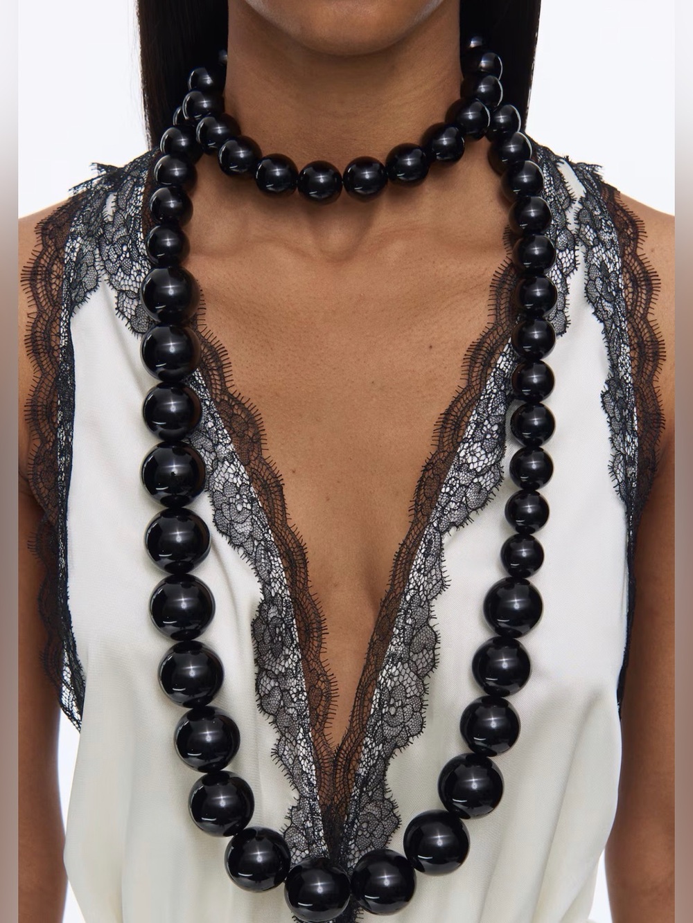 NWT Livia Nunes x H&M Extra Long Beaded Necklace